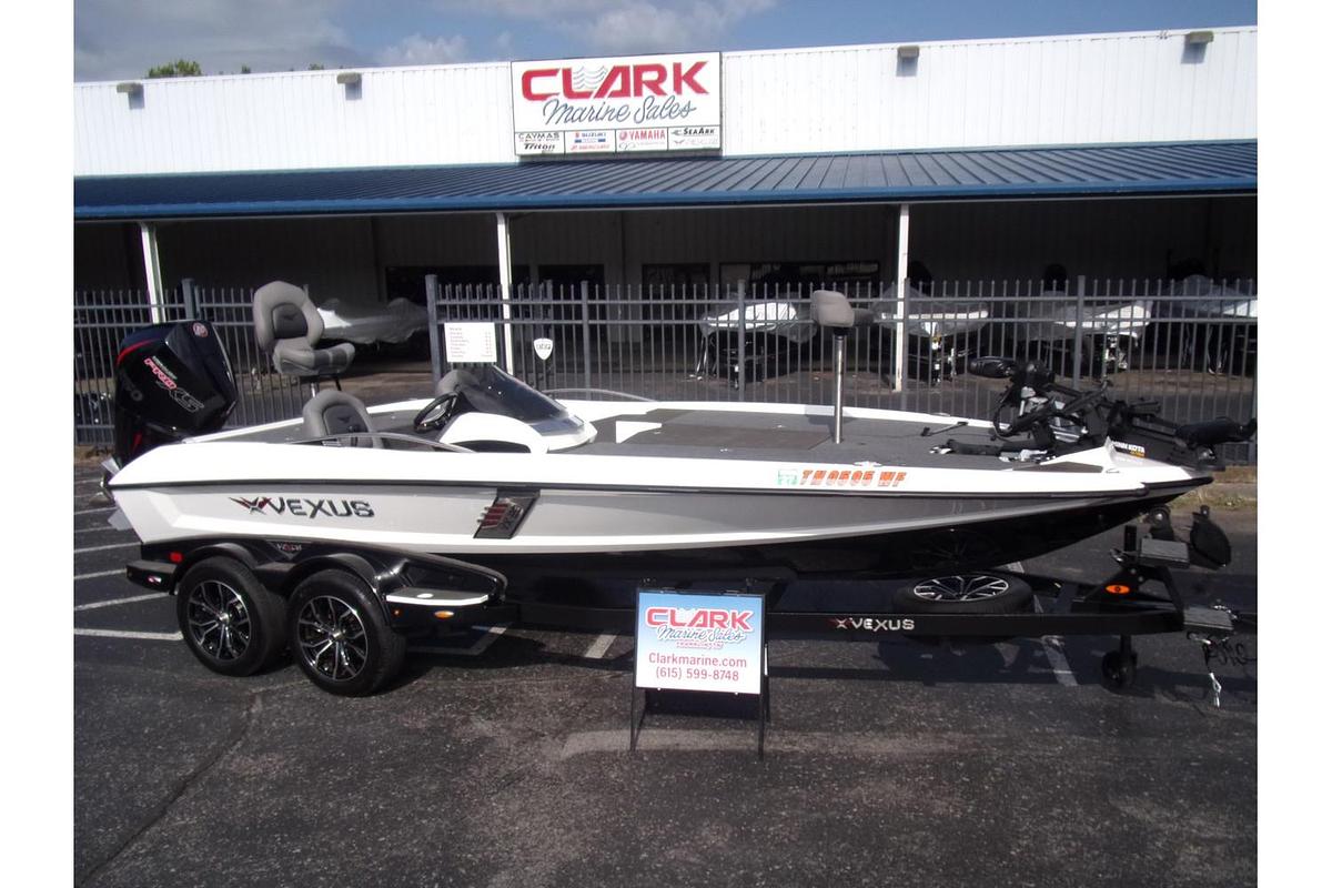 2020 Vexus Vexus VX20 with only 30 HOURS!