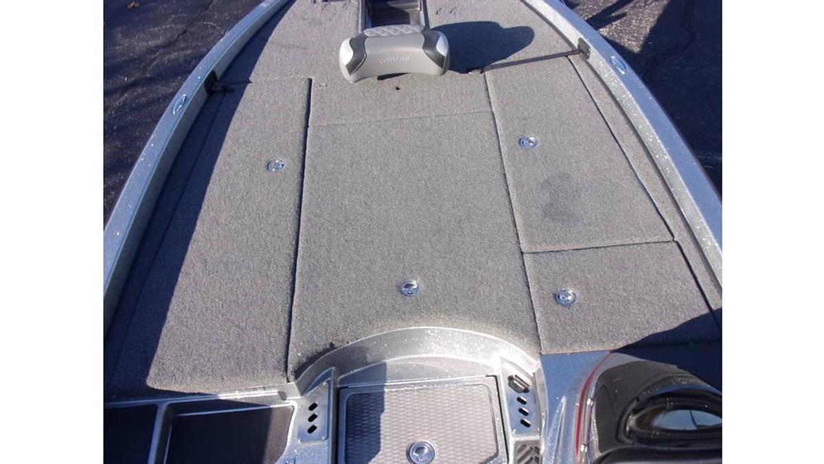 Used 2022 Caymas CX 21