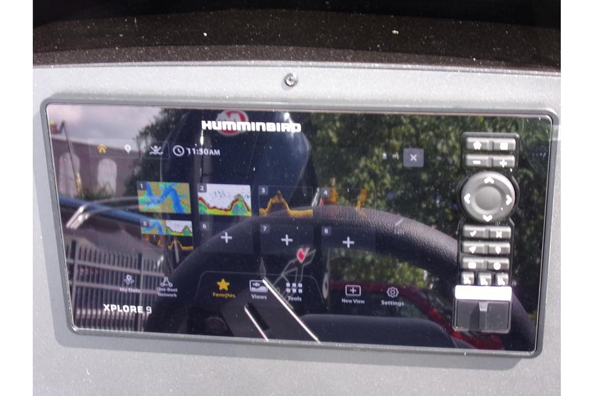 2026 Vexus AVX 2100 Blackout