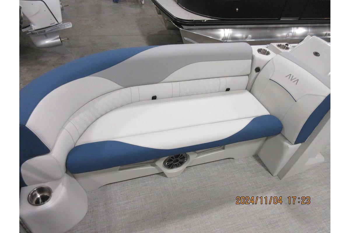 2025 Avalon Venture 85 Quad triple log with trailer