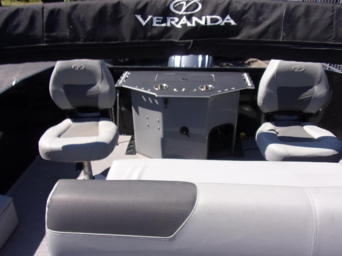 Used 2024 Veranda VF22F4 triple log with Yamaha F 150 LC and trailer
