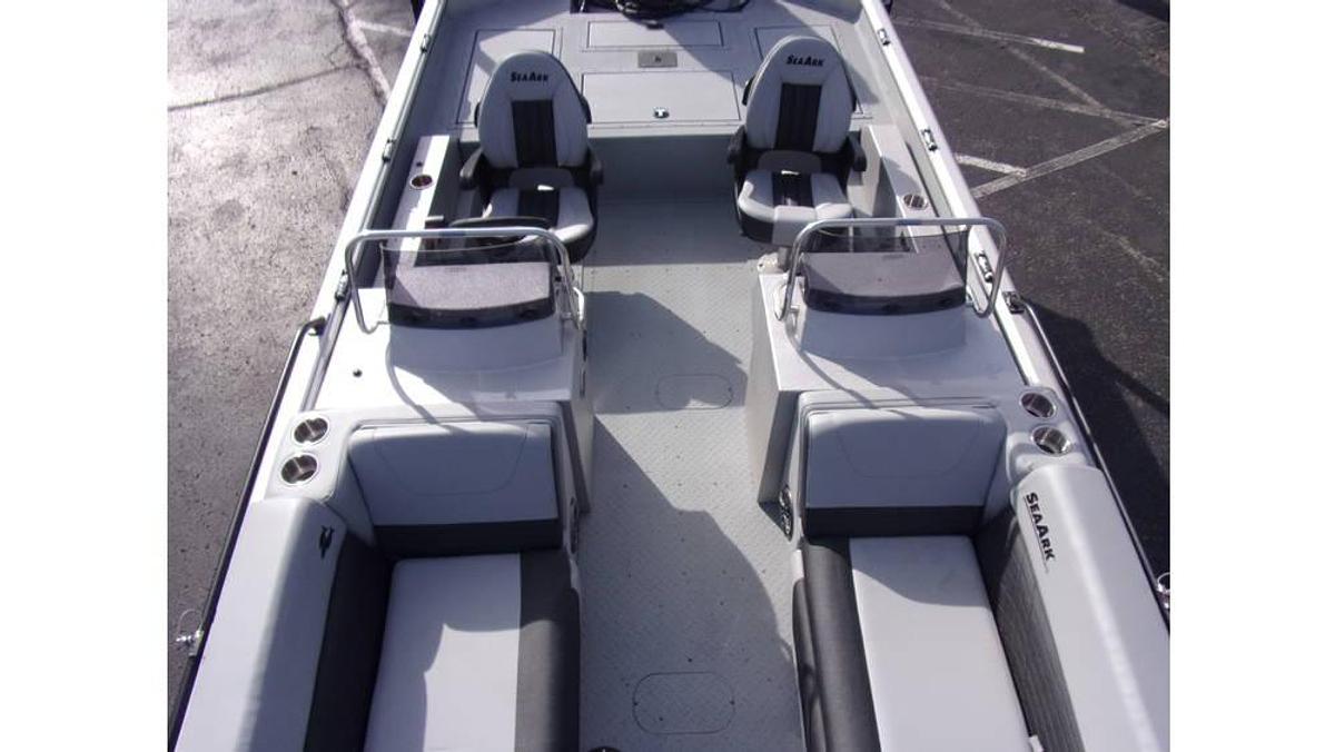 2026 SeaArk Big Easy with a Suzuki DF 250 SS