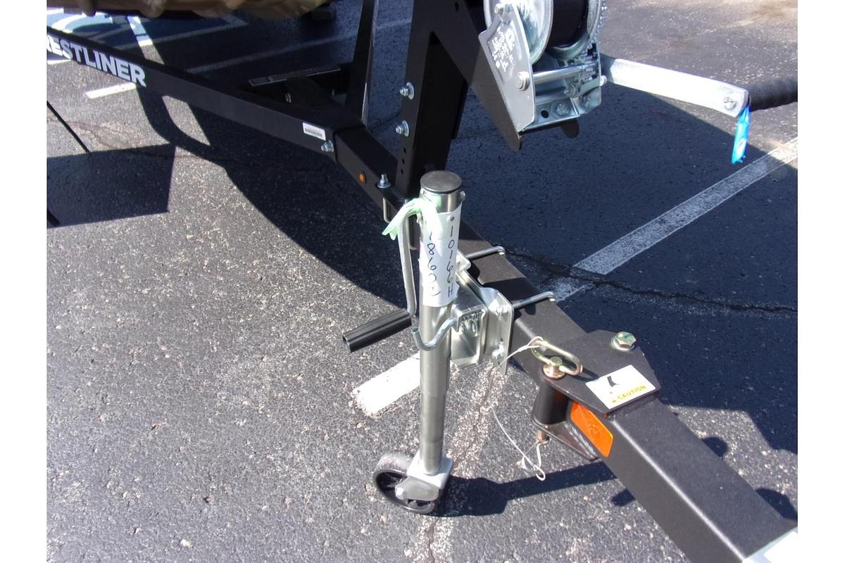 2025 Crestliner 1860 Retriever CC