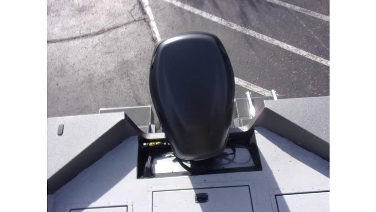 2026 SeaArk Big Easy with Suzuki DF 250 SS