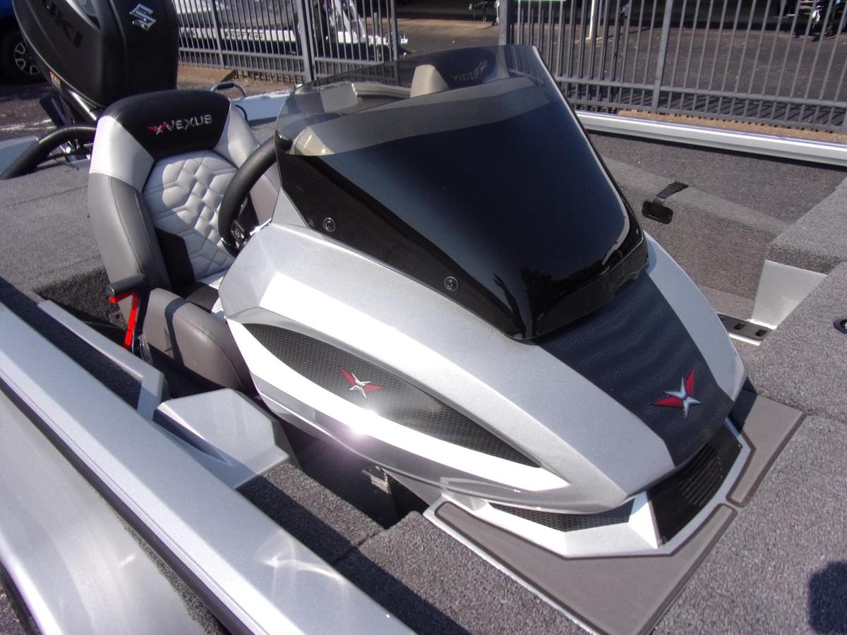 2027 Vexus AVX 1980