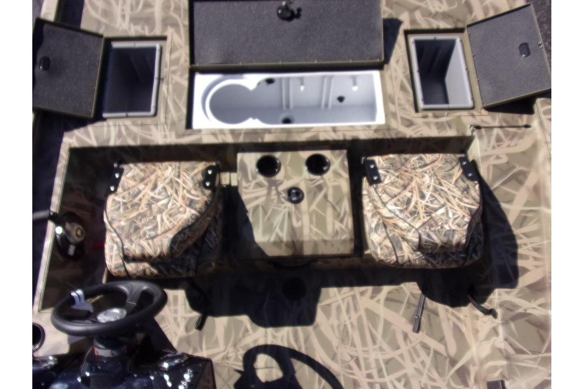 2025 Crestliner XF 189