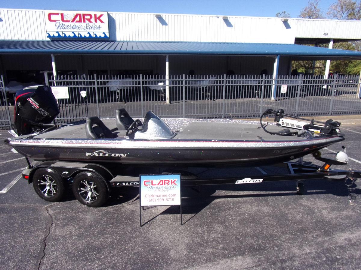 Used 2019 Falcon F 195 with 2024 Mercury 200 Pro XS w/27 hours and Platinum warranty until 2030