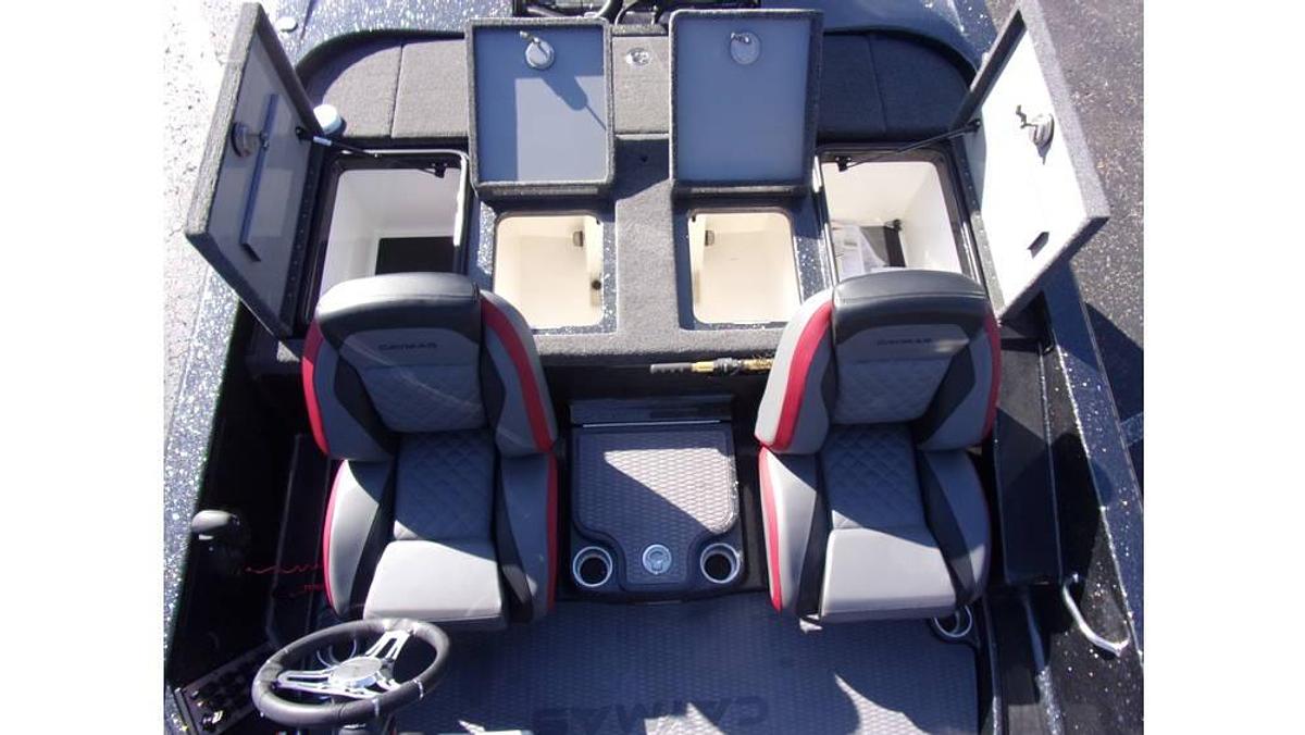 Caymas NEW 2023 CX 19 with a Mercury 225 Pro XS