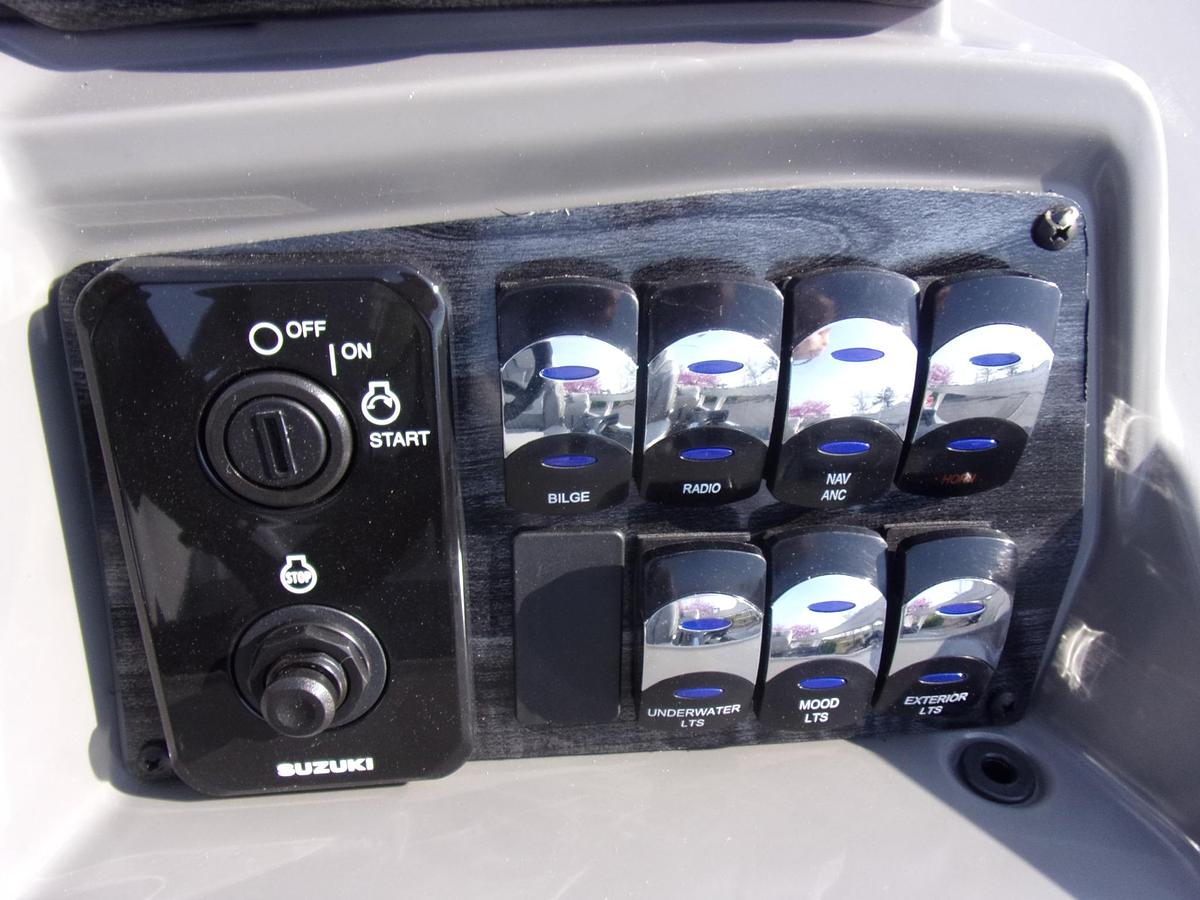 2026 Avalon Venture 85 Quad triple log with trailer