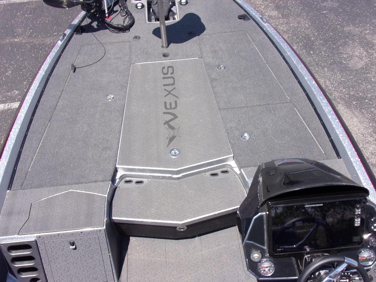 DEMO 2025 Vexus VXs20 with Mercury 250 L Pro XS with new warranty