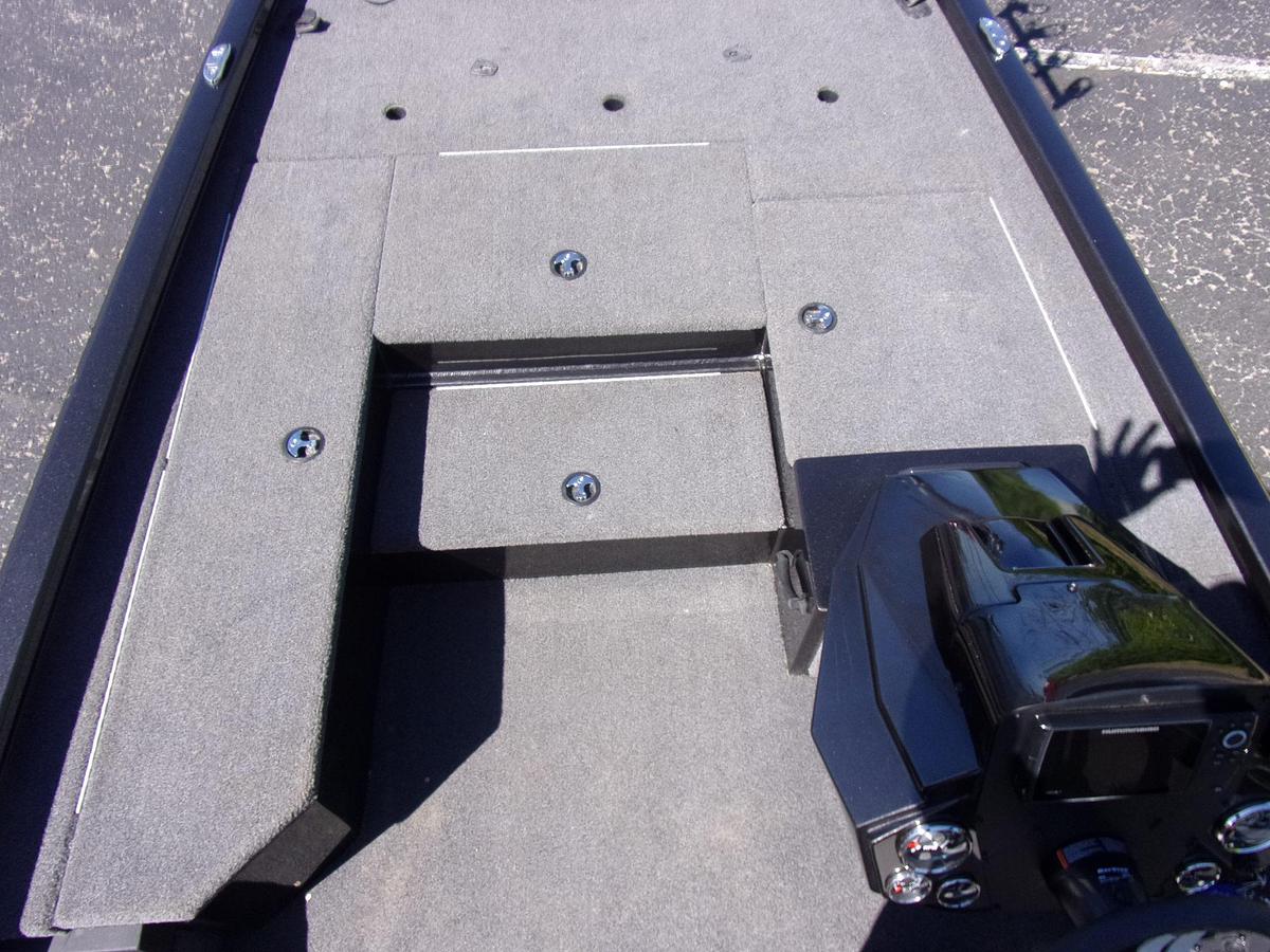 Used 2021 Vexus AVX 181 with Mercury 60 C.T. with 65 hours