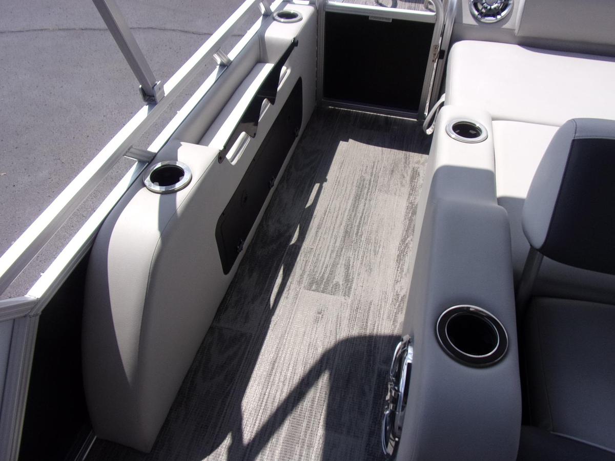 New 2024 Avalon LSZ 2585 VRL with Suzuki DF 250