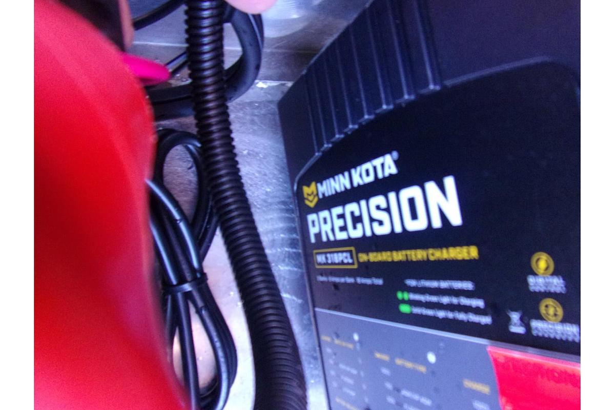 2026 Vexus AVX 189 Defender