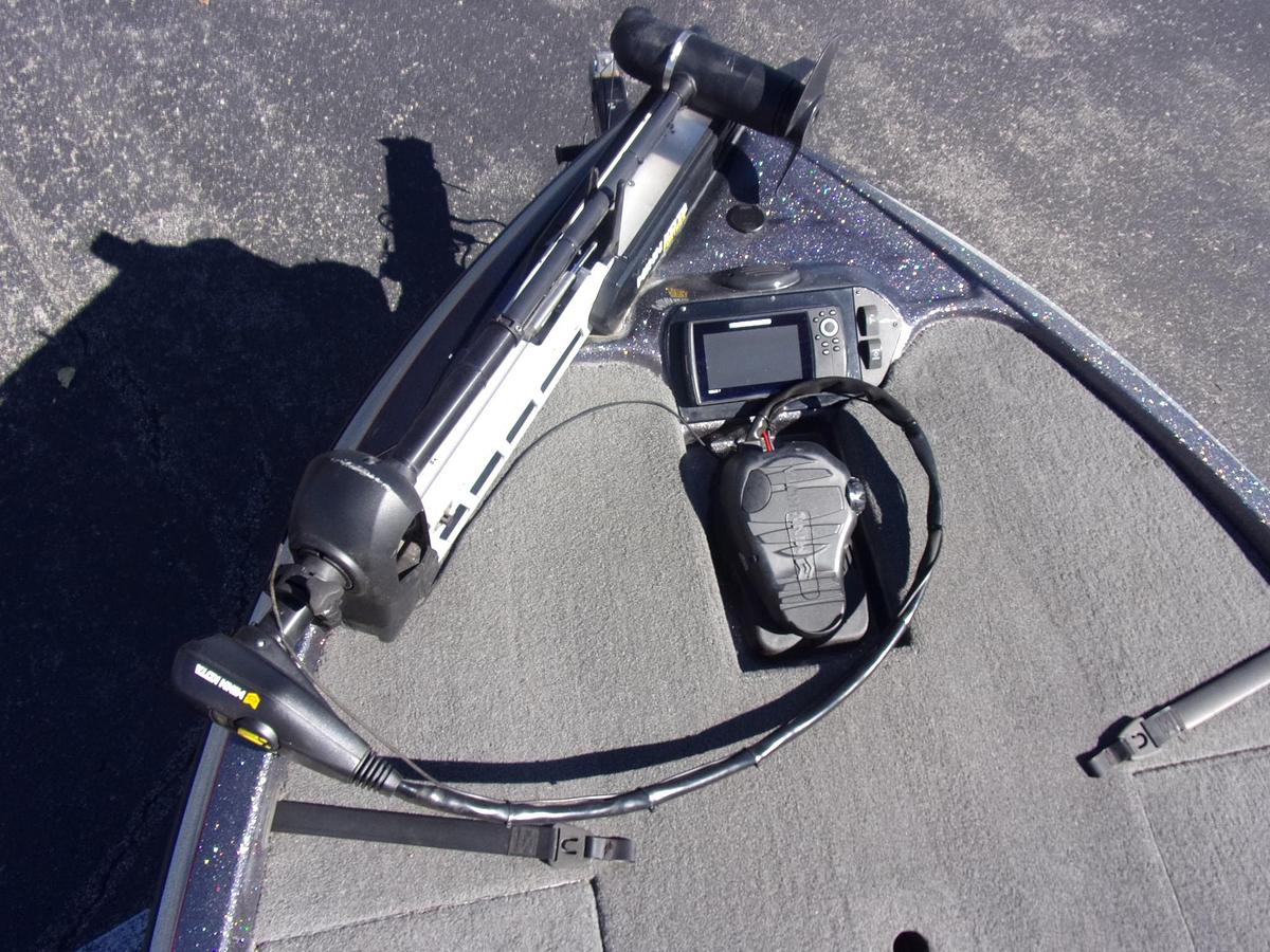Used 2019 Falcon F 195 with 2024 Mercury 200 Pro XS w/27 hours and Platinum warranty until 2030