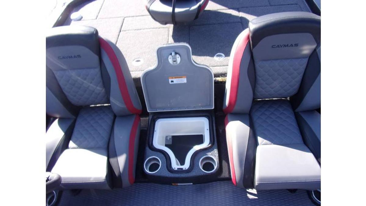 Caymas NEW 2023 CX 19 with a Mercury 225 Pro XS