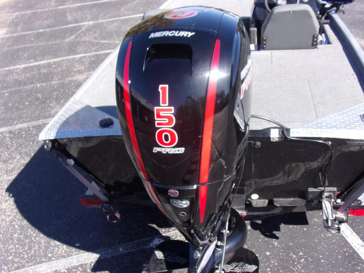 Used 2023 Alweld 1860 VV FC with Mercury 150 Pro XS Jet with warranty and MinnKota Ultrex