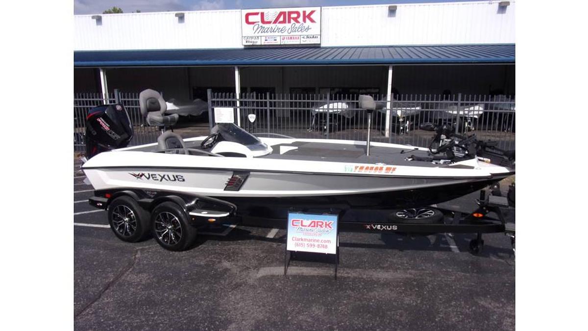 Used 2020 Vexus VX20 with only 30 HOURS!