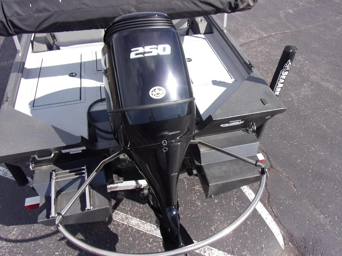 Used 2022 SeaArk Big Easy - with only 3 hours!