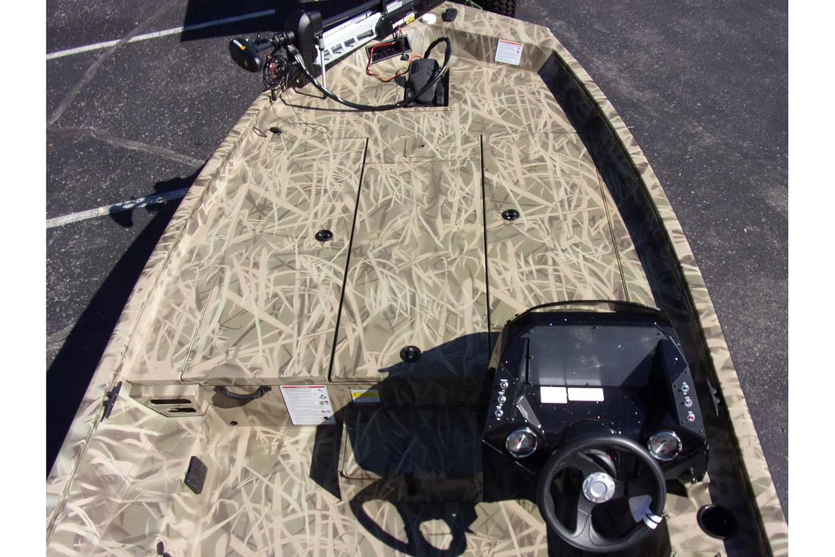 2025 Crestliner XF 189