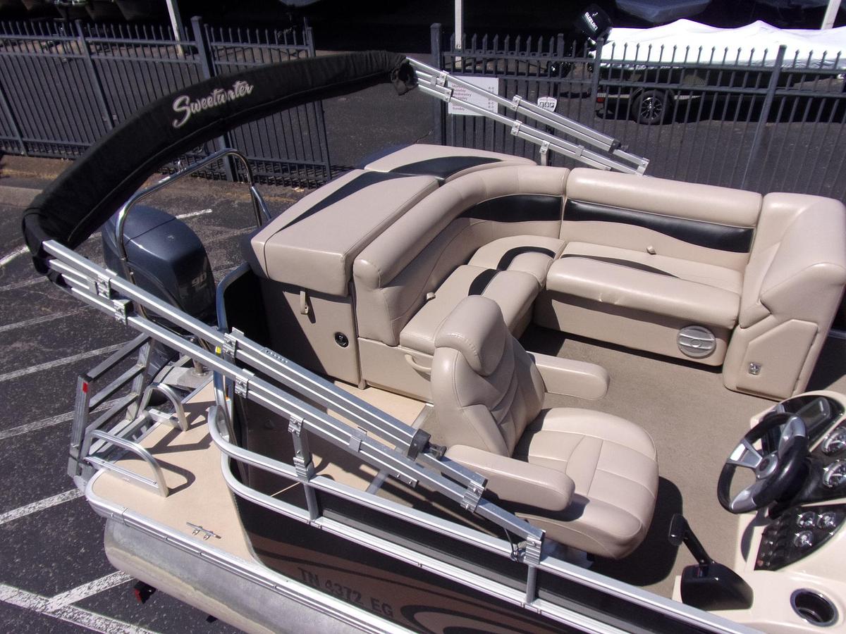 Used 2014 Sweetwater 2086 with Yamaha F90