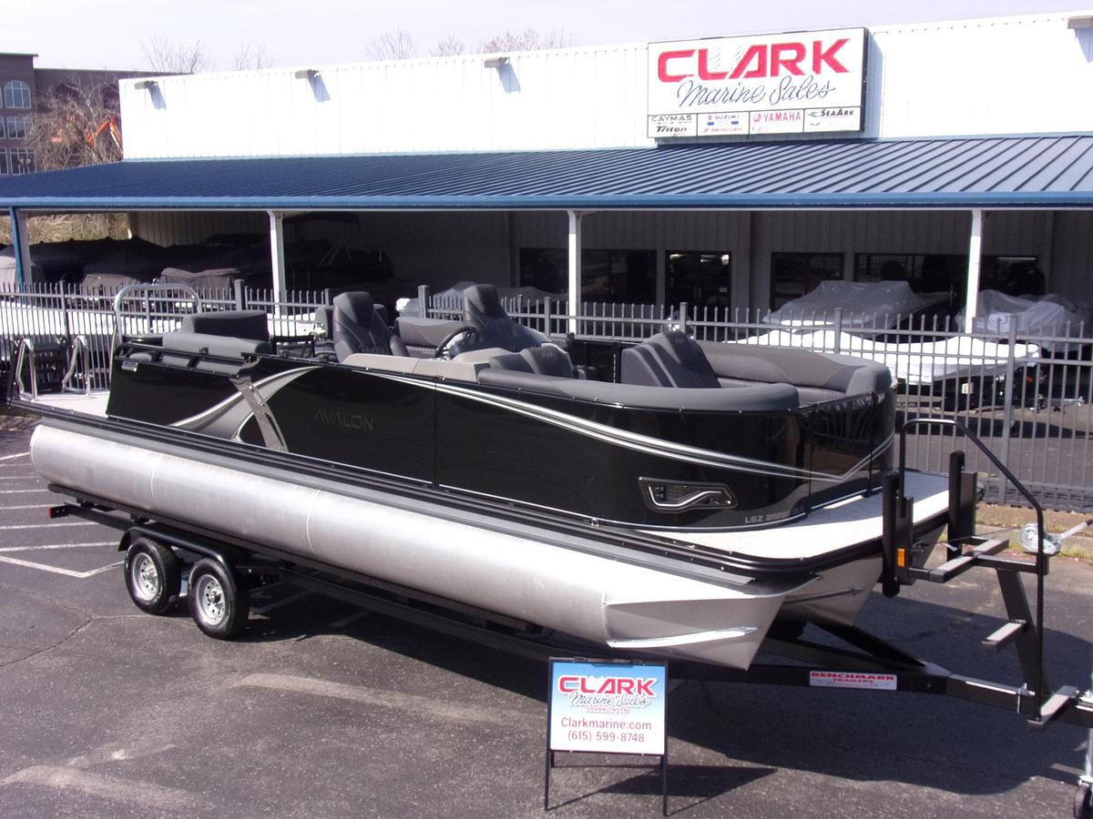 2026 Avalon 23 LSZ Quad Lounger Shift triple log with Suzuki DF 250 SS 4-stroke