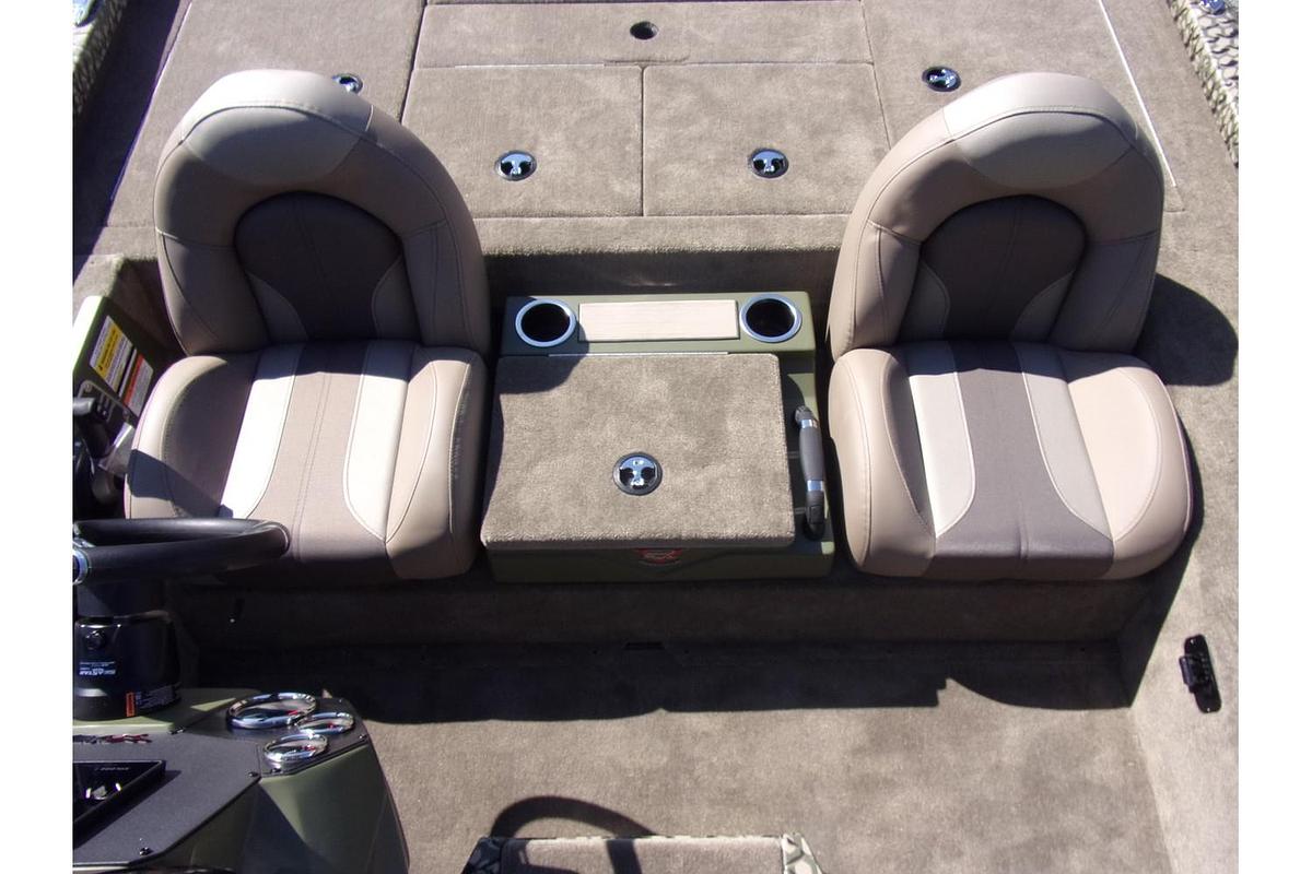 2026 Vexus AVX 1880 with Hex Vex camo