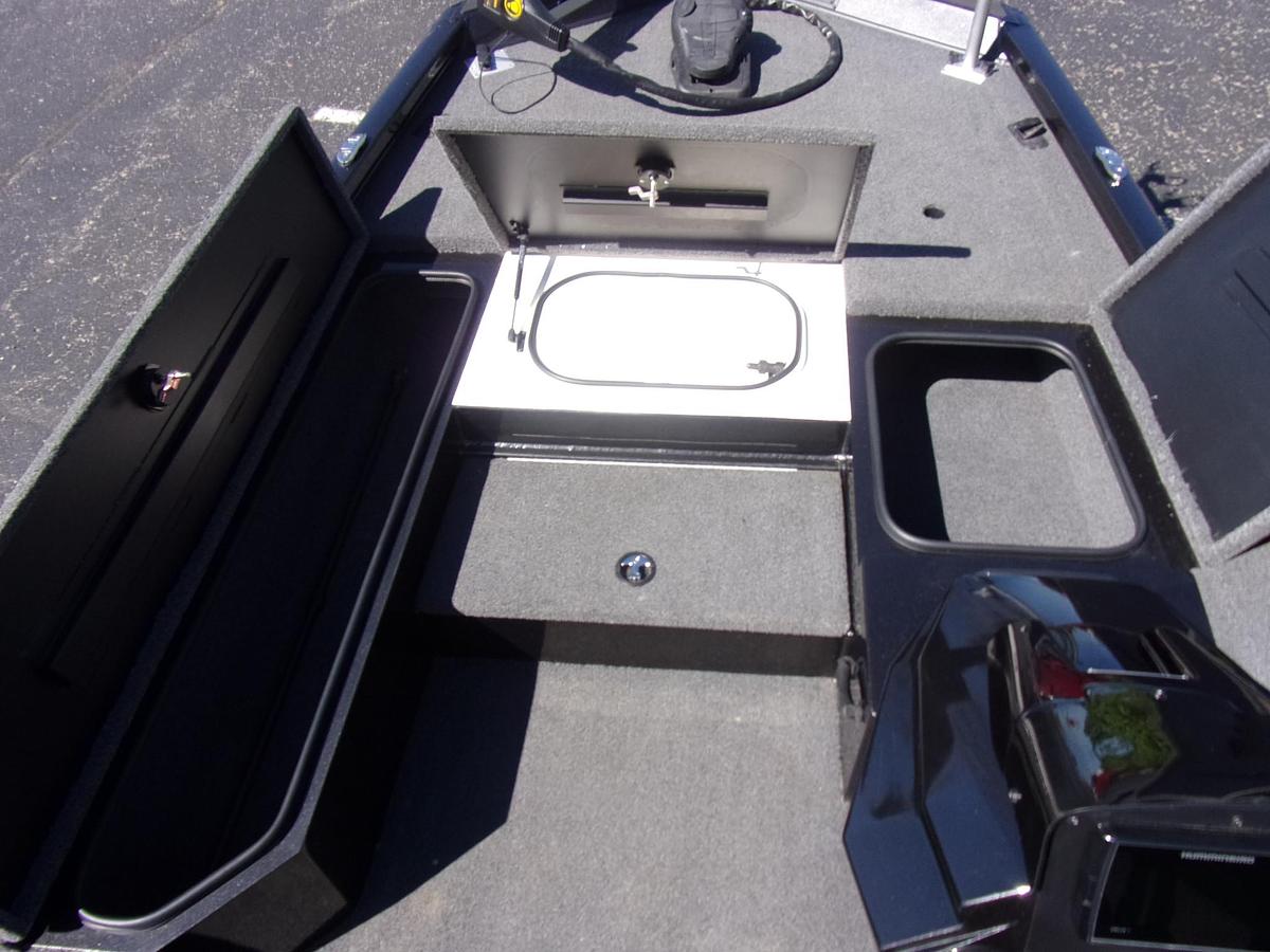 Used 2021 Vexus AVX 181 with Mercury 60 C.T. with 65 hours