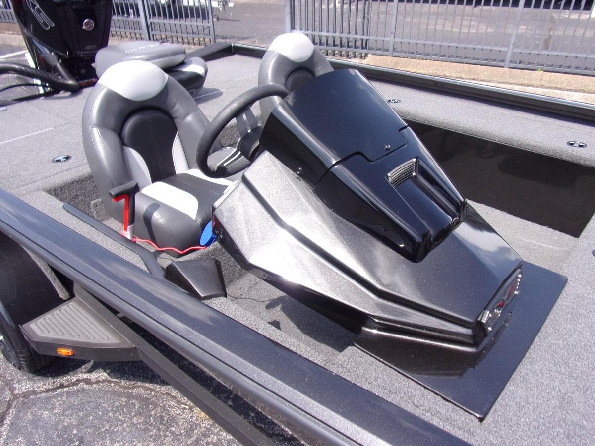 Used 2022 Vexus AVX 189 C