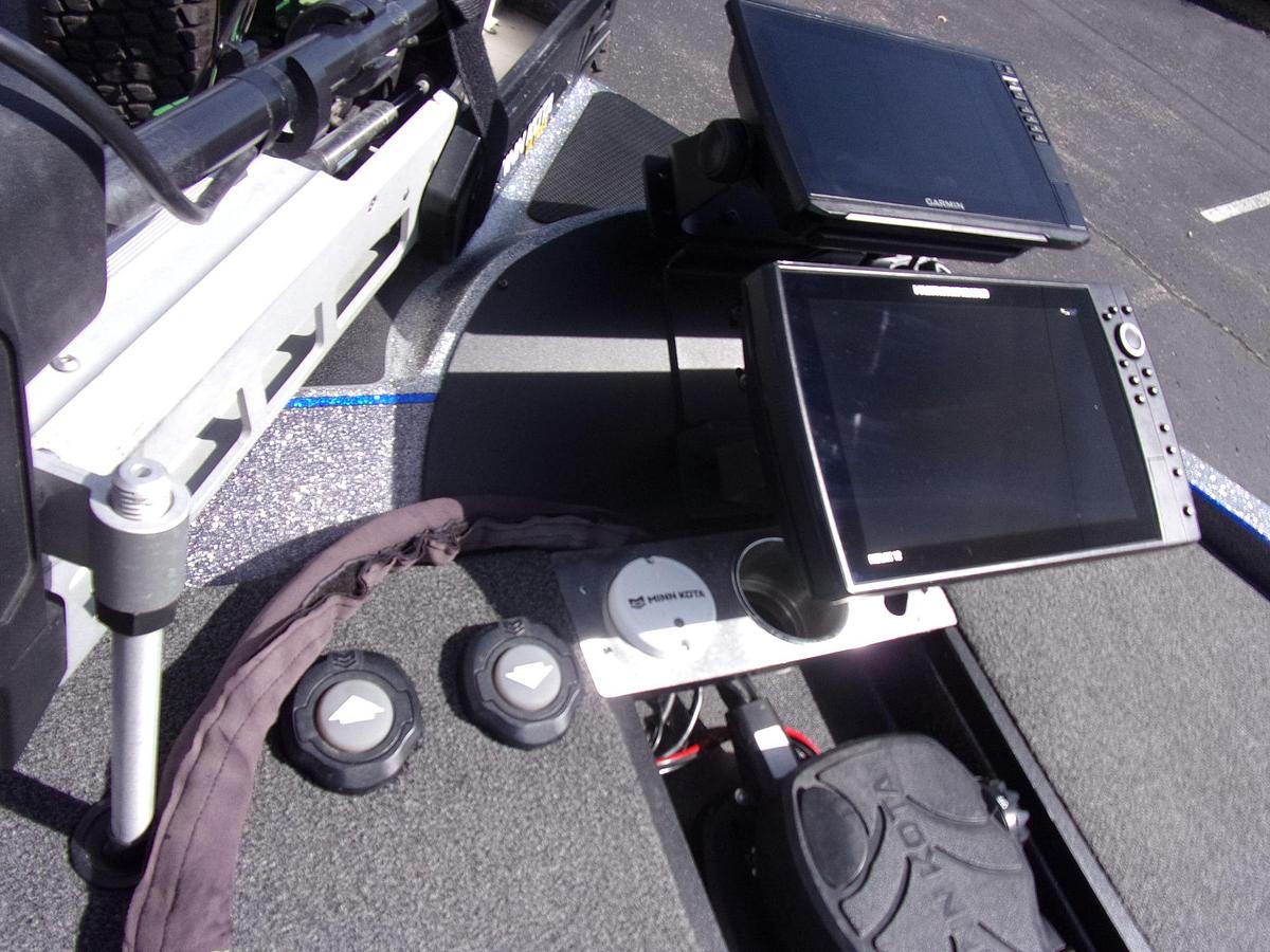 Used 2022 Caymas CX 2o Pro with Mercury 250 L Pro XS