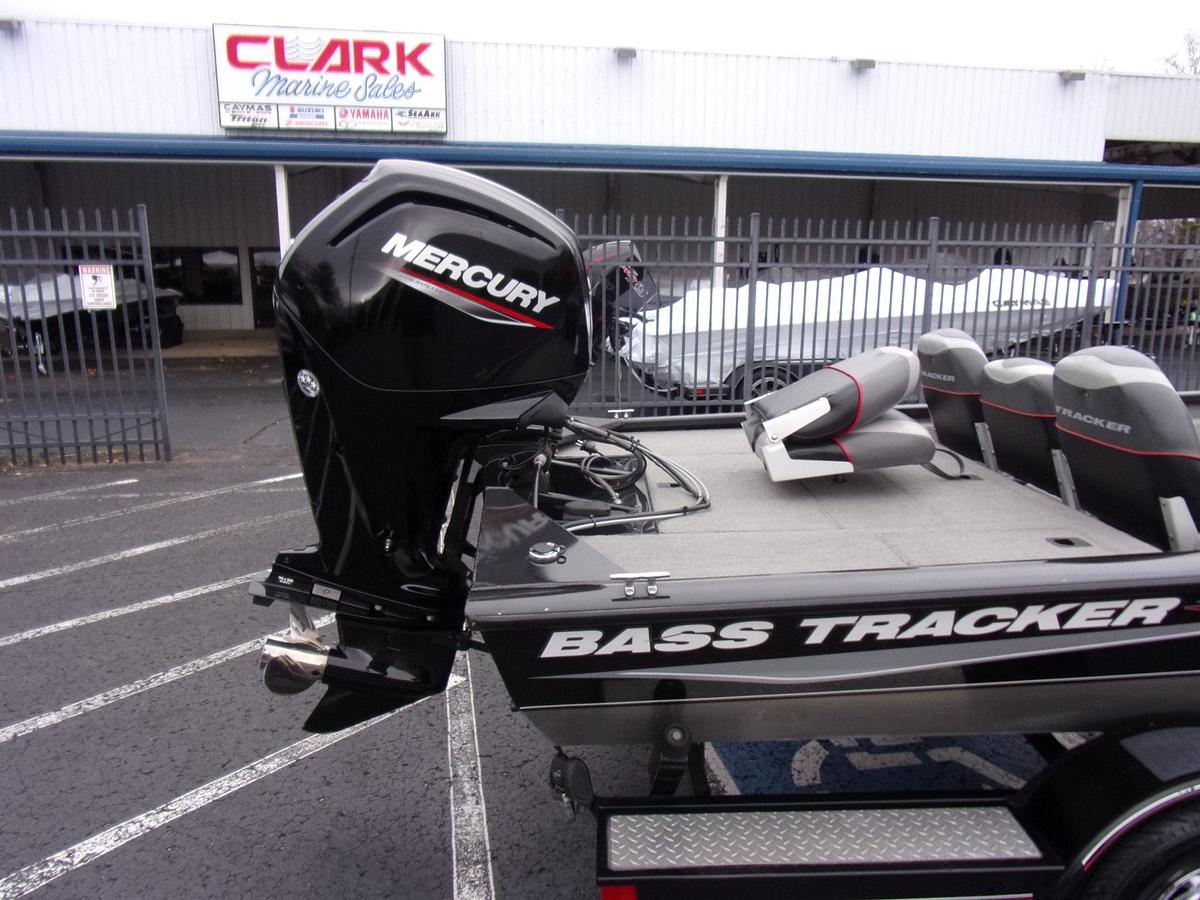 Used 2004 Tracker 185 PT with 2021 Mercury 115 4-stroke with 11 hours!