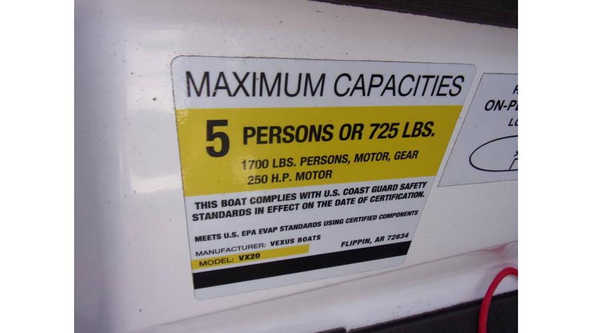 Used 2020 Vexus VX20 with only 30 HOURS!