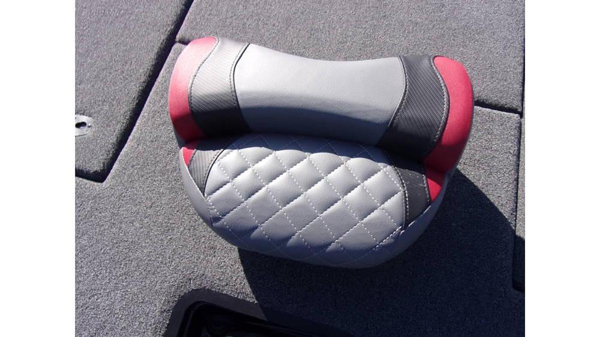 Caymas NEW 2023 CX 19 with a Mercury 225 Pro XS