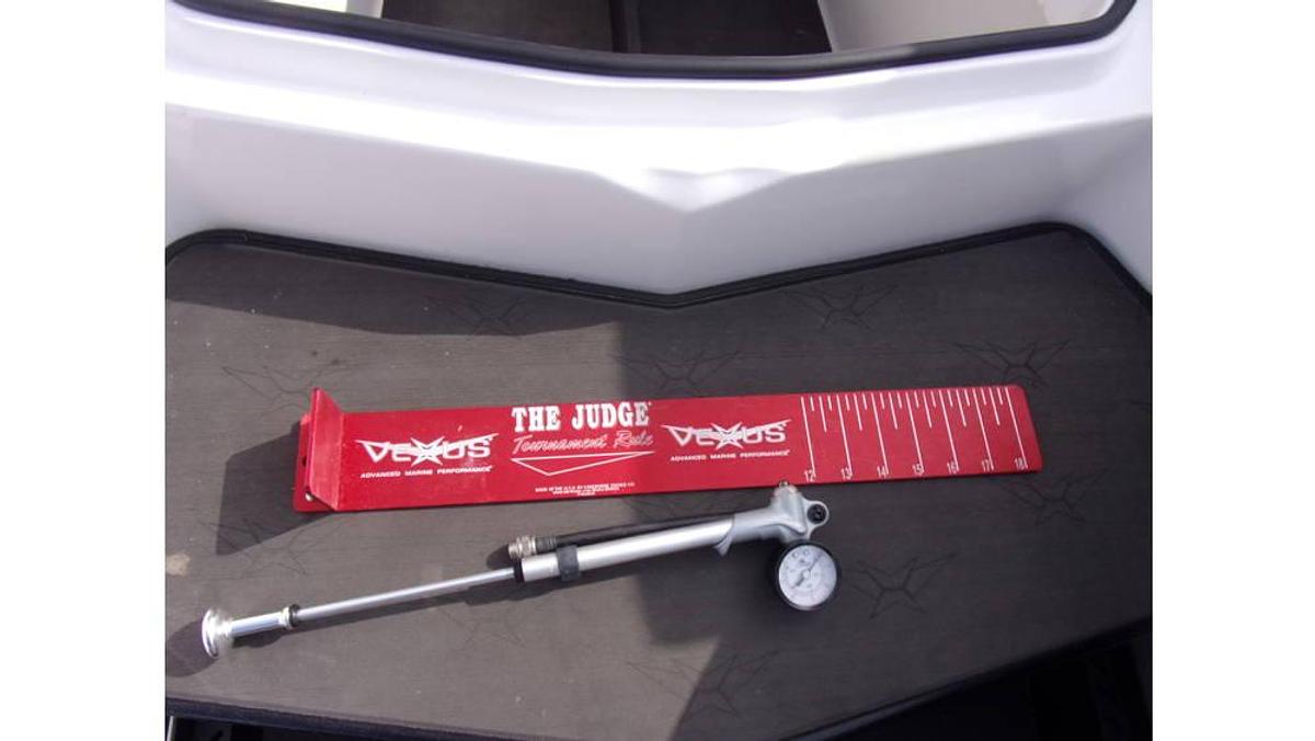 Used 2020 Vexus VX20 with only 30 HOURS!