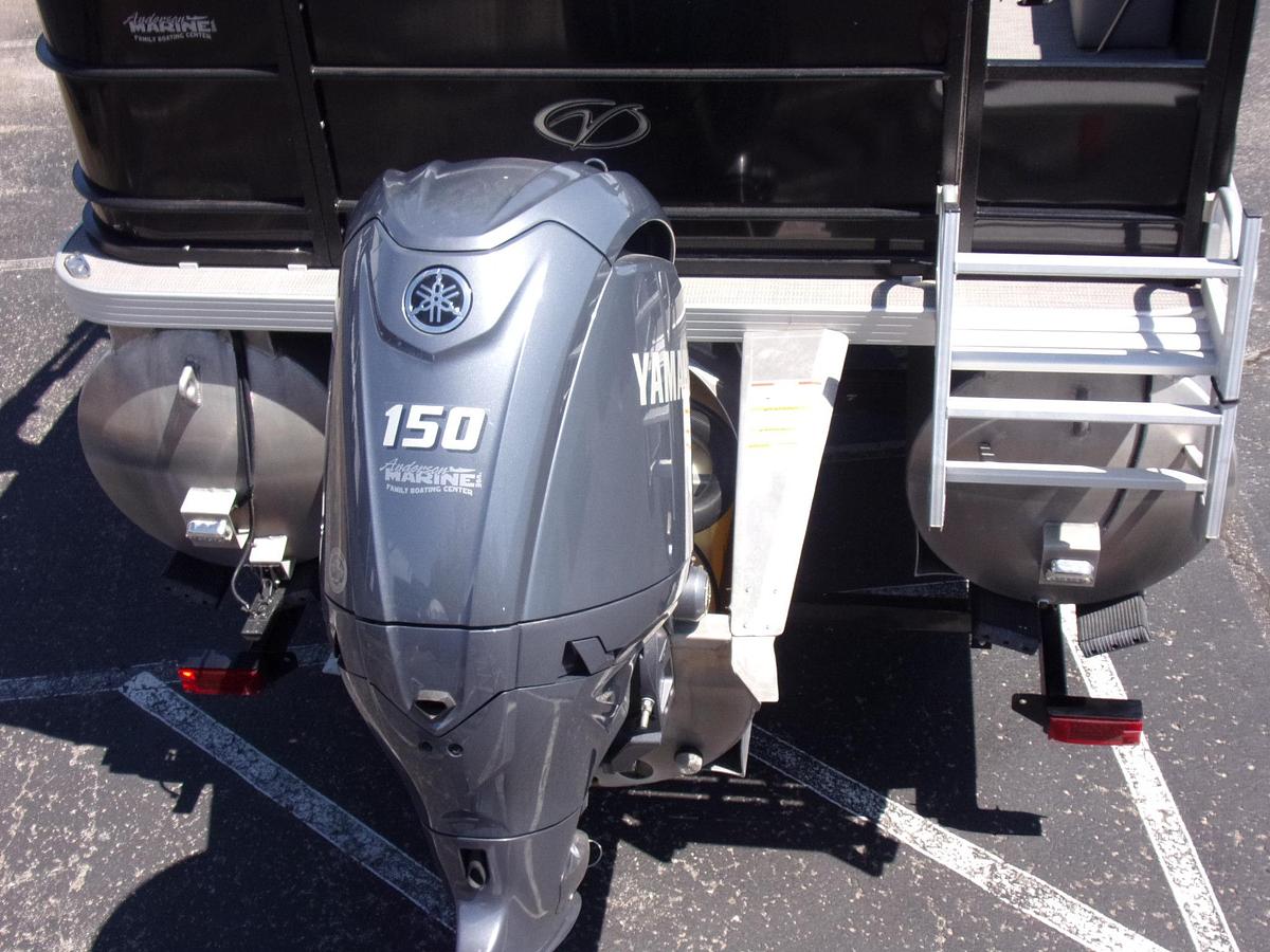 Used 2024 Veranda VF22F4 triple log with Yamaha F 150 LC and trailer