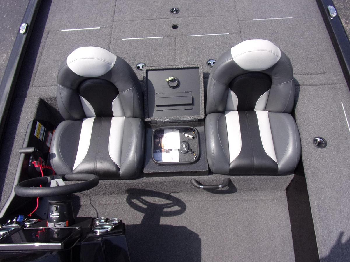 Used 2022 Vexus AVX 189 C
