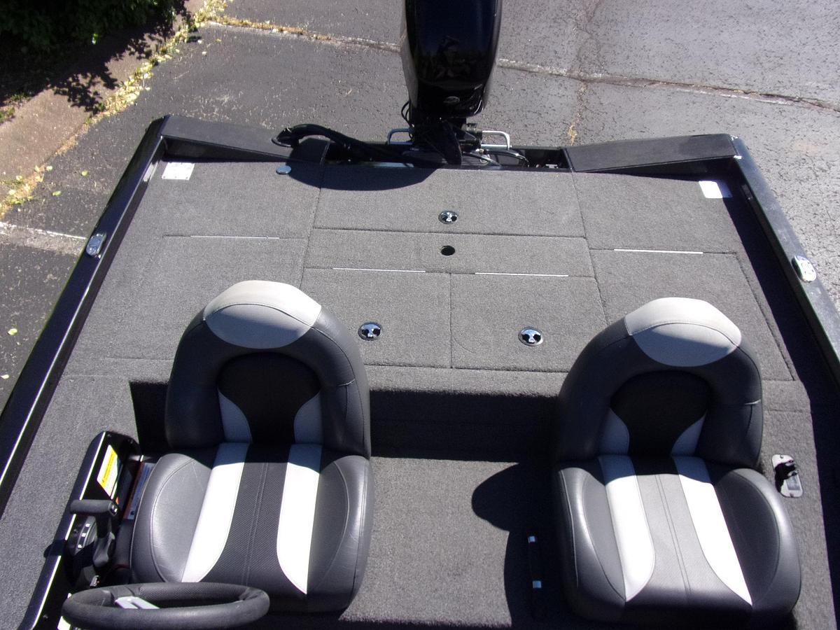 Used 2021 Vexus AVX 181 with Mercury 60 C.T. with 65 hours