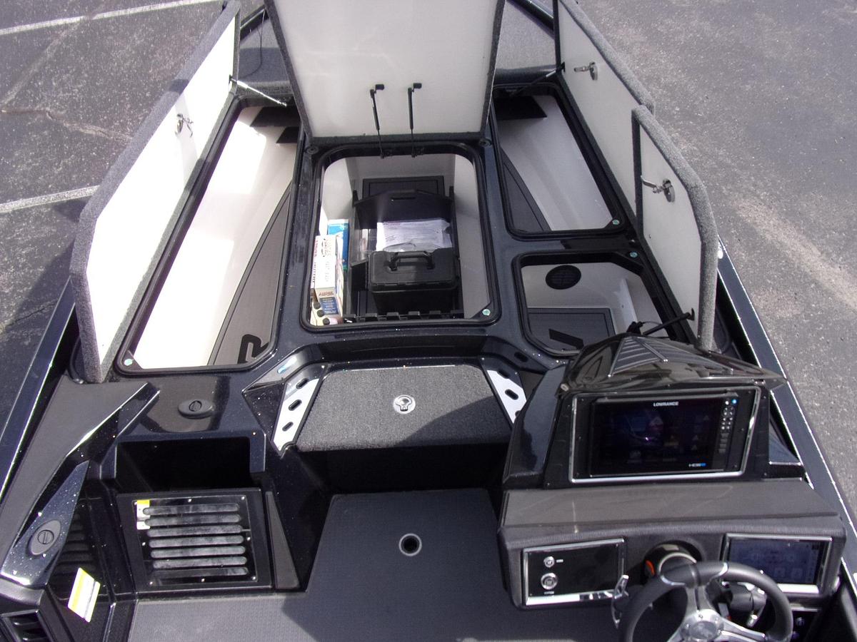 Used 2024 Ranger Z 521 R Ranger Cup with POINT 1 engine hour (not 1 hr - point 1 hr)!