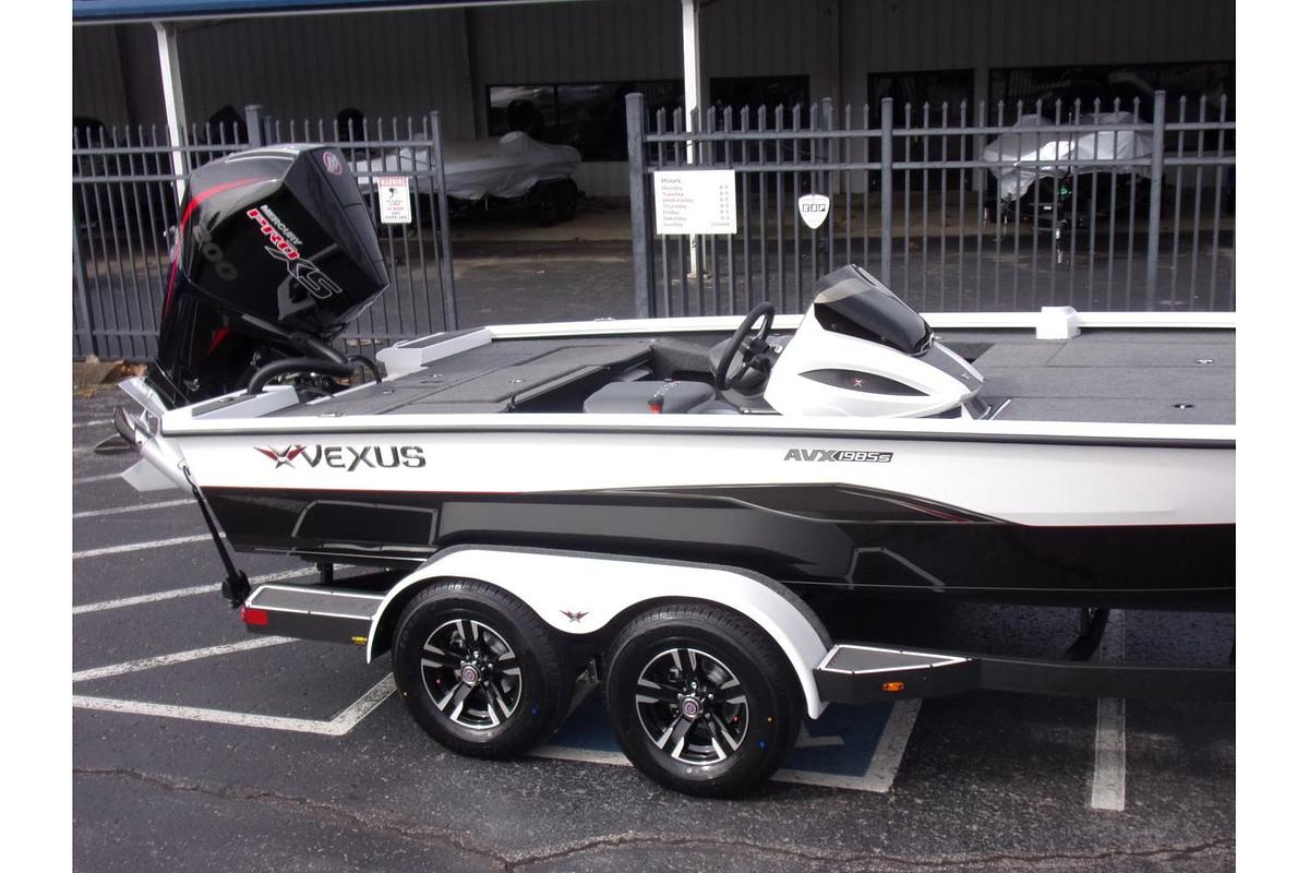 2025 Vexus AVX 1985 S