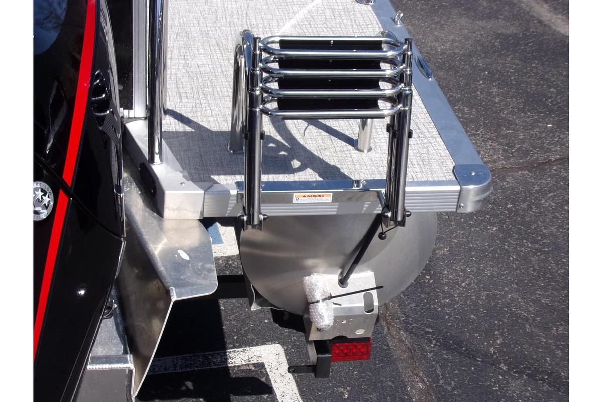 2025 Avalon Catalina 23' Quad Lounger Shift triple log with a Mercury 250 Pro XS