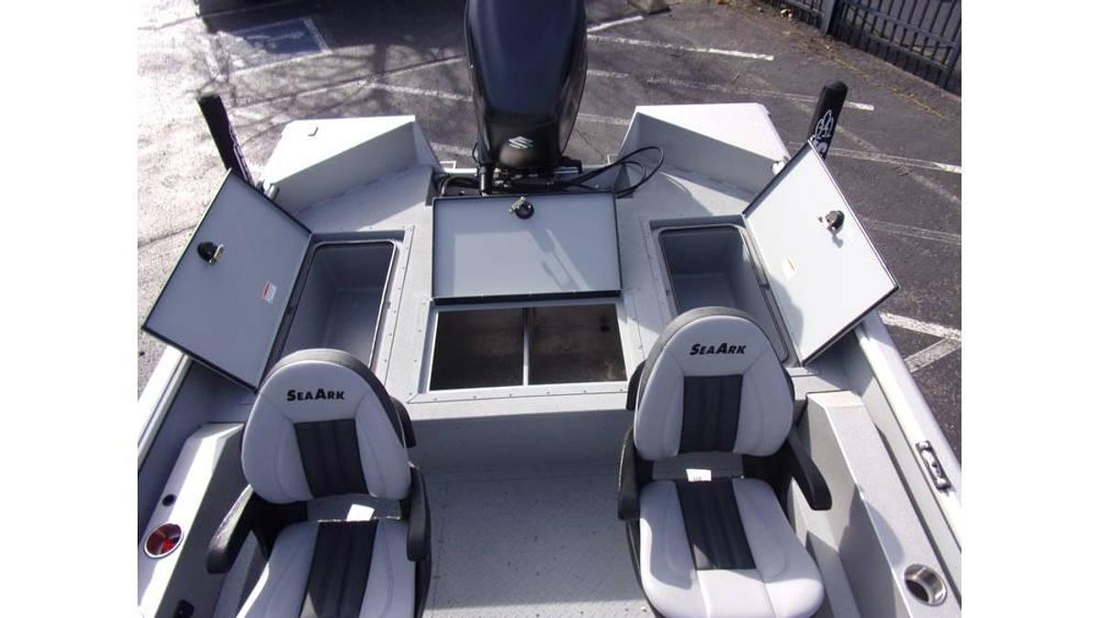 2026 SeaArk Big Easy with a Suzuki DF 250 SS