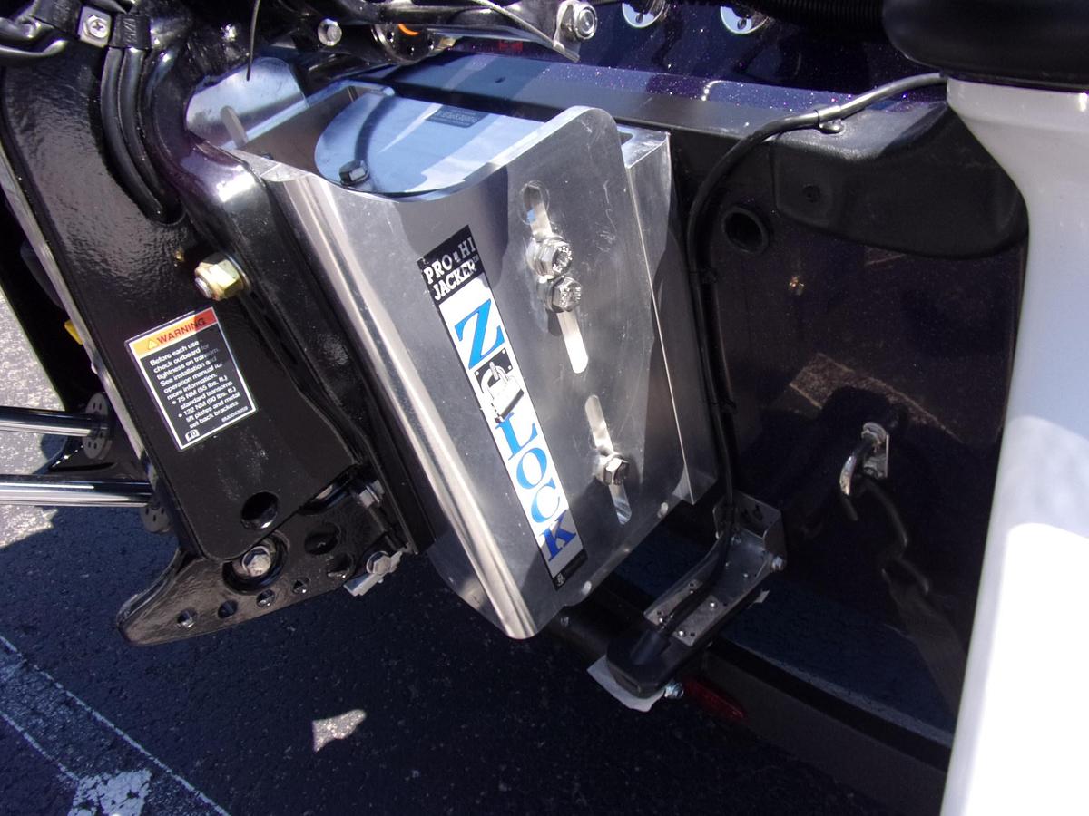 2027 Caymas CX 20 Pro with Mercury 250 L Pro XS