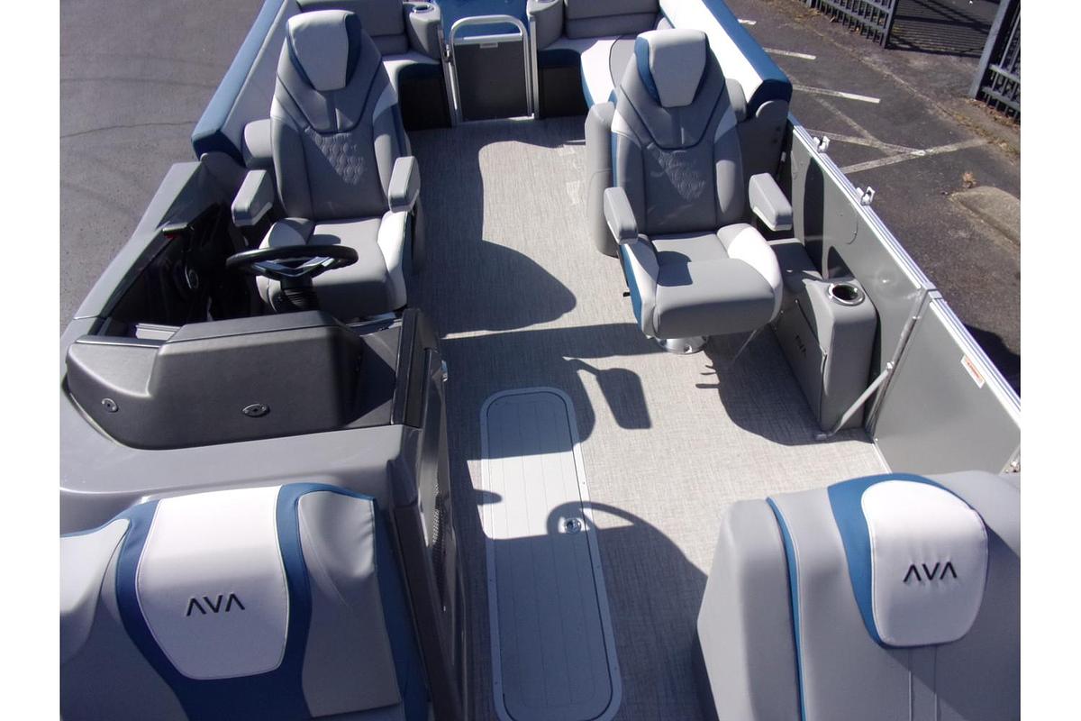 2025 Avalon Catalina 23' Quad Lounger triple log with Suzuki 250