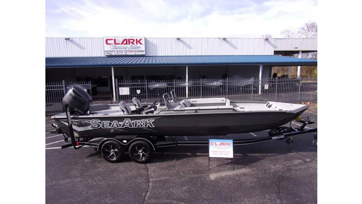 2026 SeaArk Big Easy with Suzuki DF 250 SS