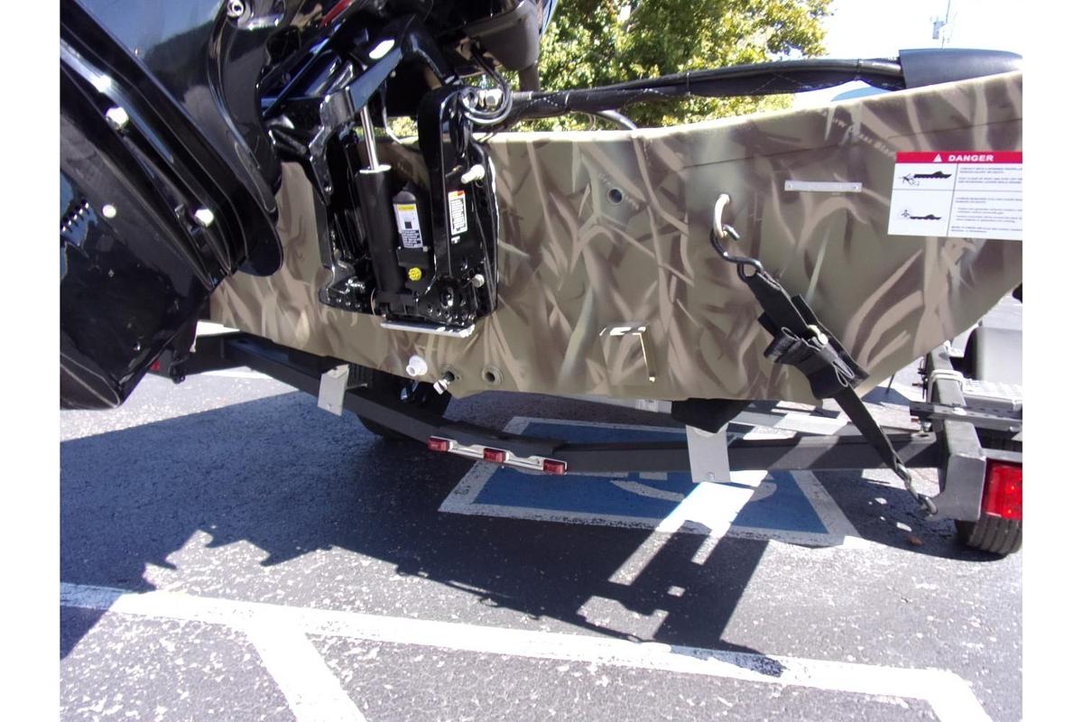 2025 Crestliner XF 189