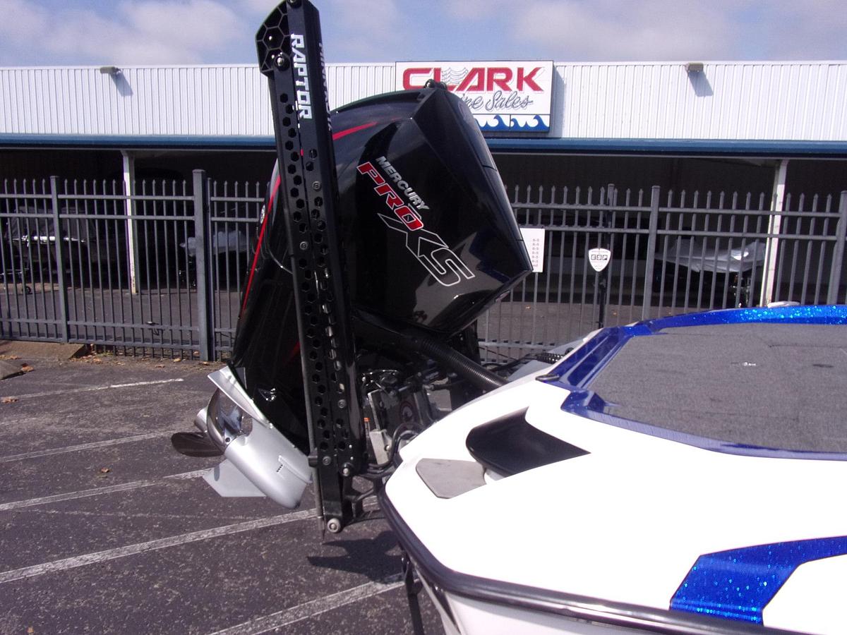 Used 2022 Vexus VX 21