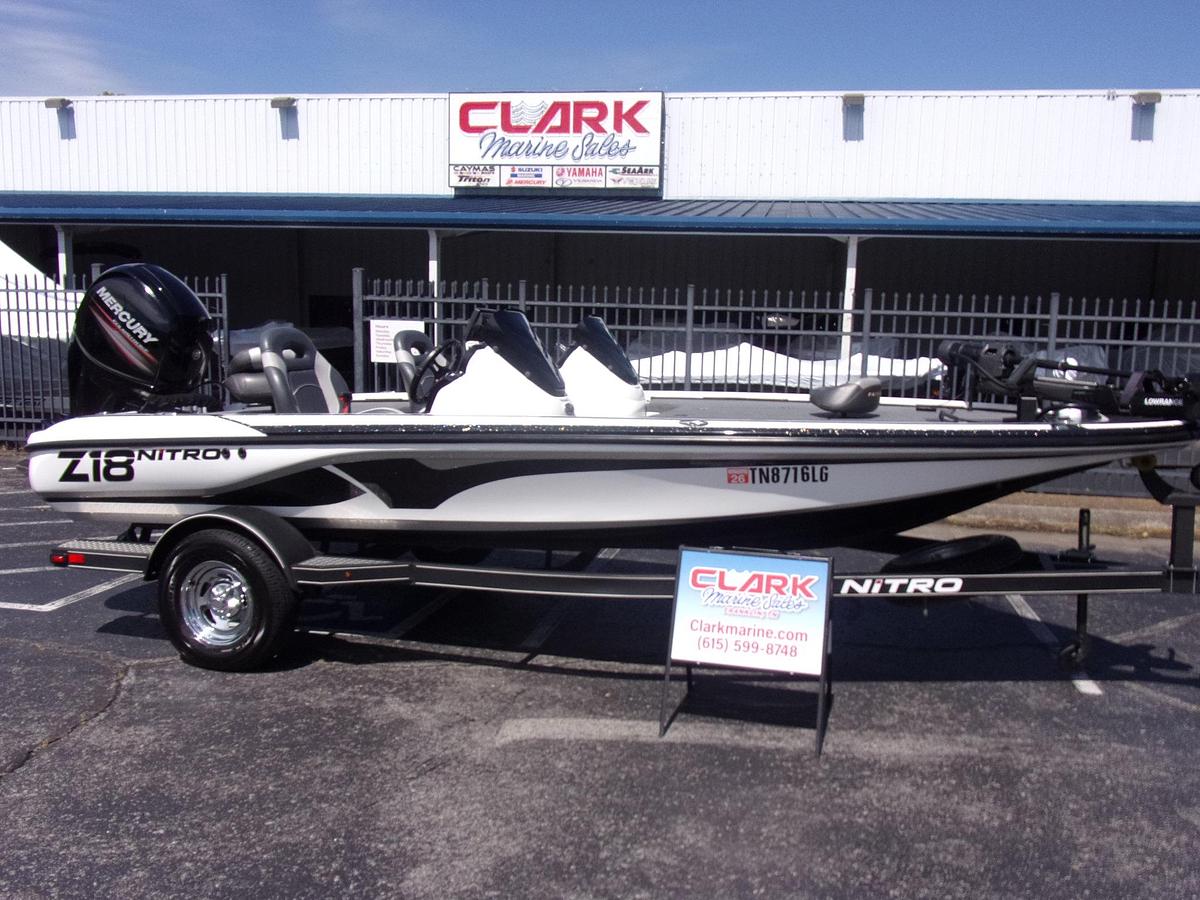 Used 2017 Nitro Z 18 DUAL CONSOLE with low hour MERCURY 150 4-stroke