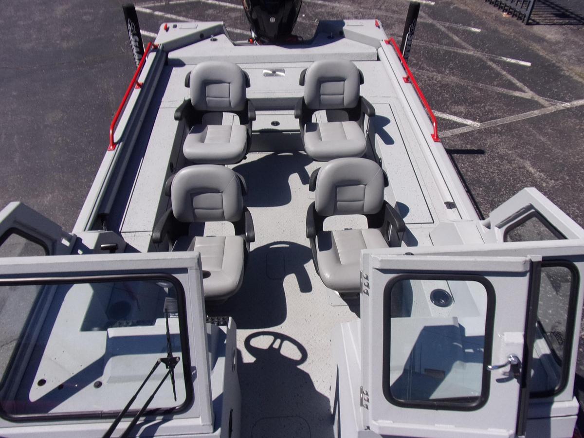 Used 2025 SeaArk Pro Cat 240