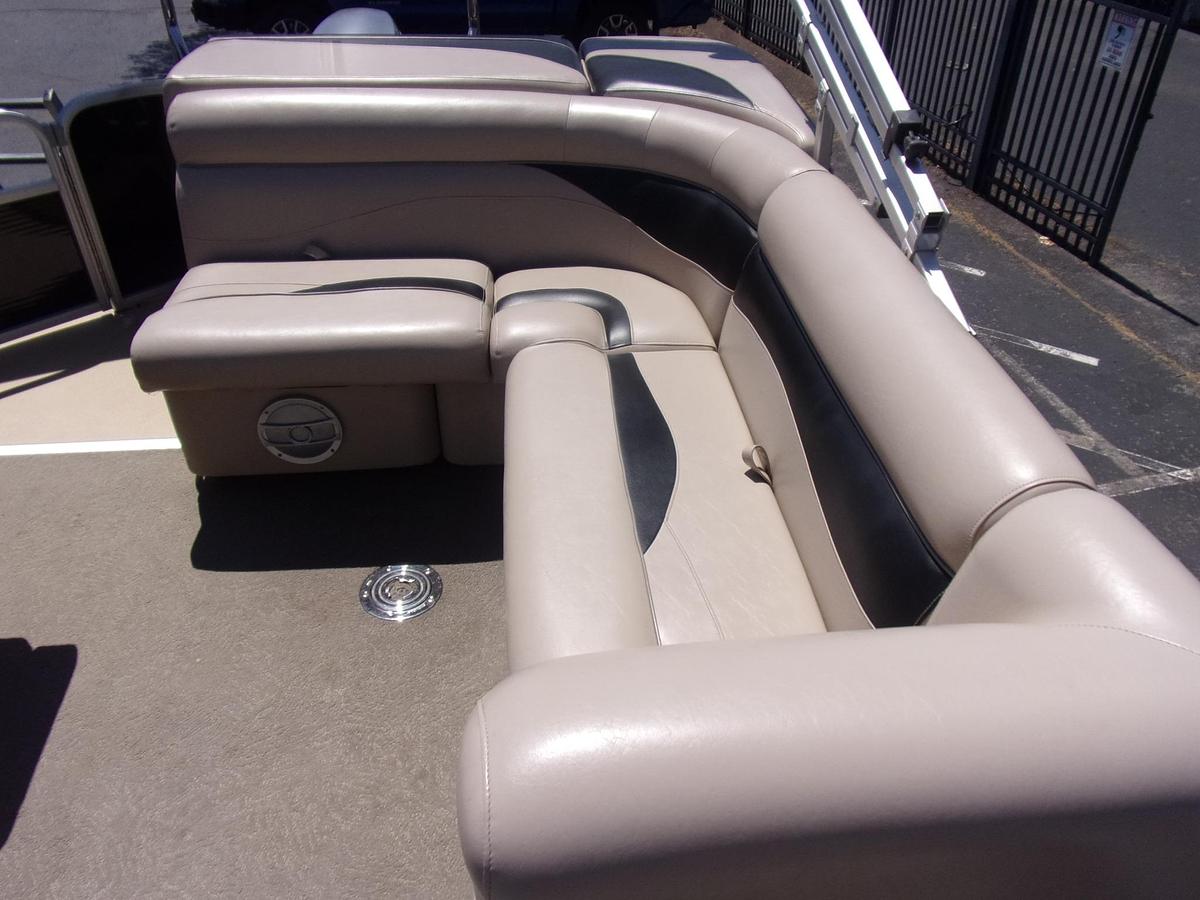 Used 2014 Sweetwater 2086 with Yamaha F90