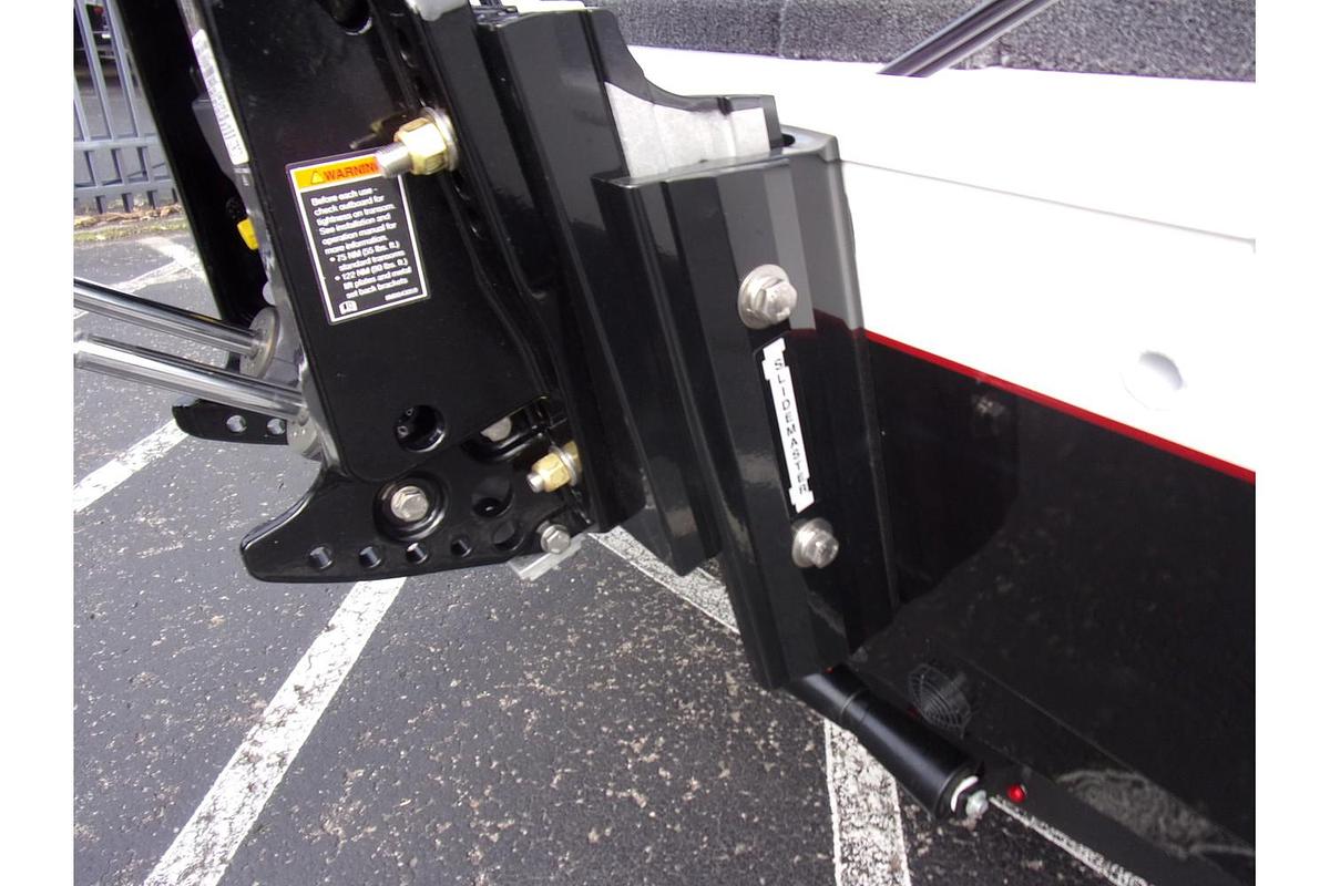 2025 Vexus AVX 1985 S