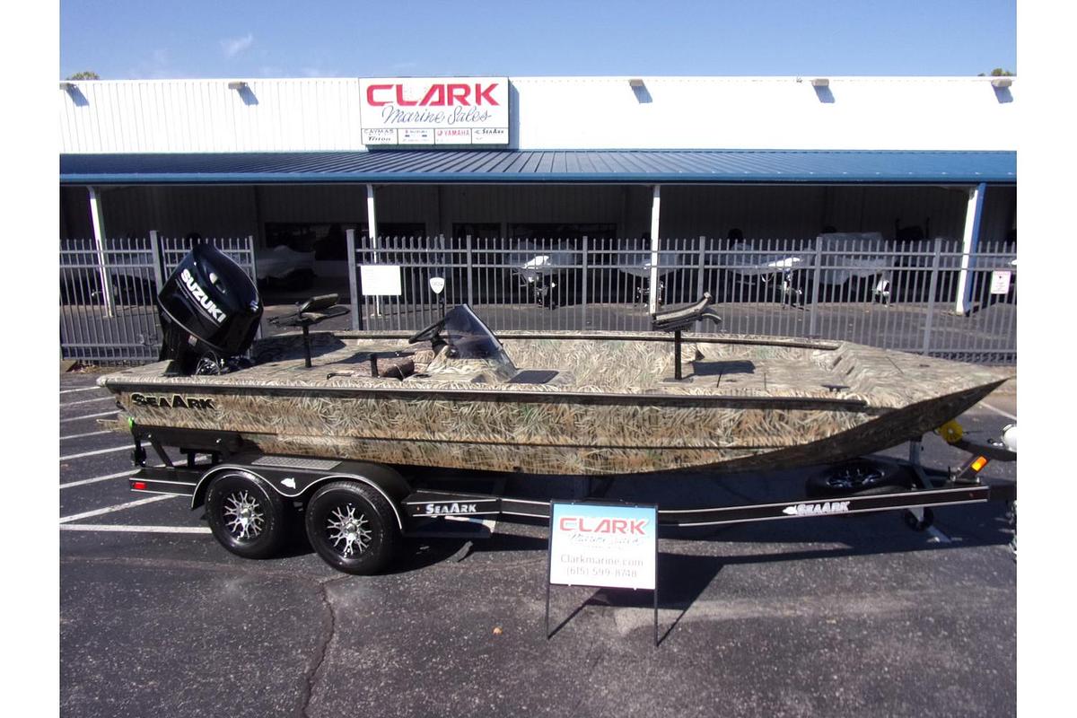 2025 SeaArk Phantom 20 XV Side Console